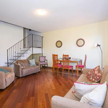Sleeps 8 Appartamento